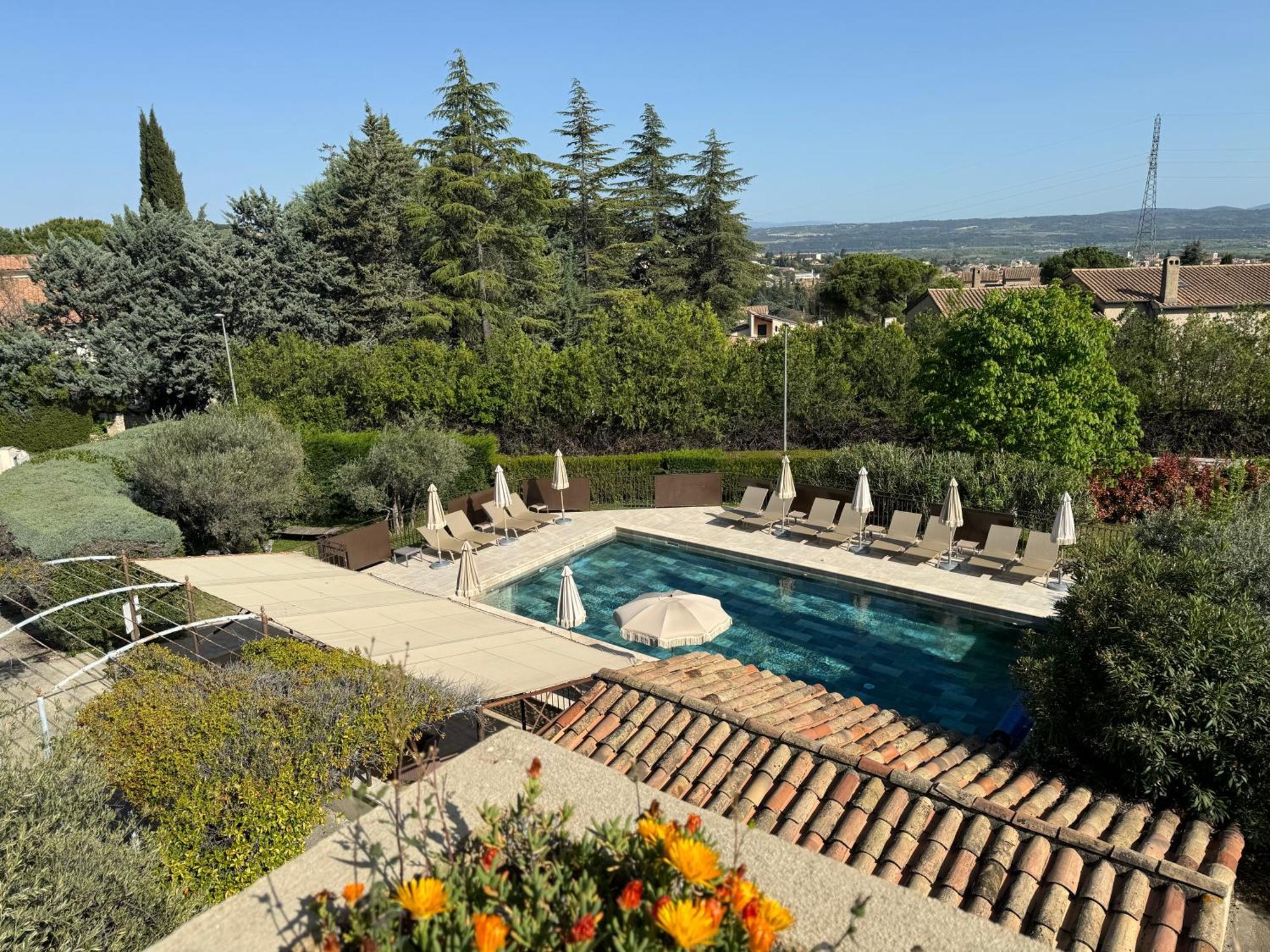 Hotel Le Pre Saint Michel Manosque Exterior photo