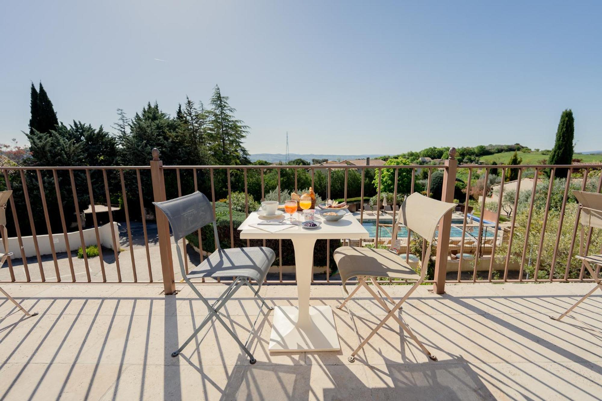 Hotel Le Pre Saint Michel Manosque Exterior photo