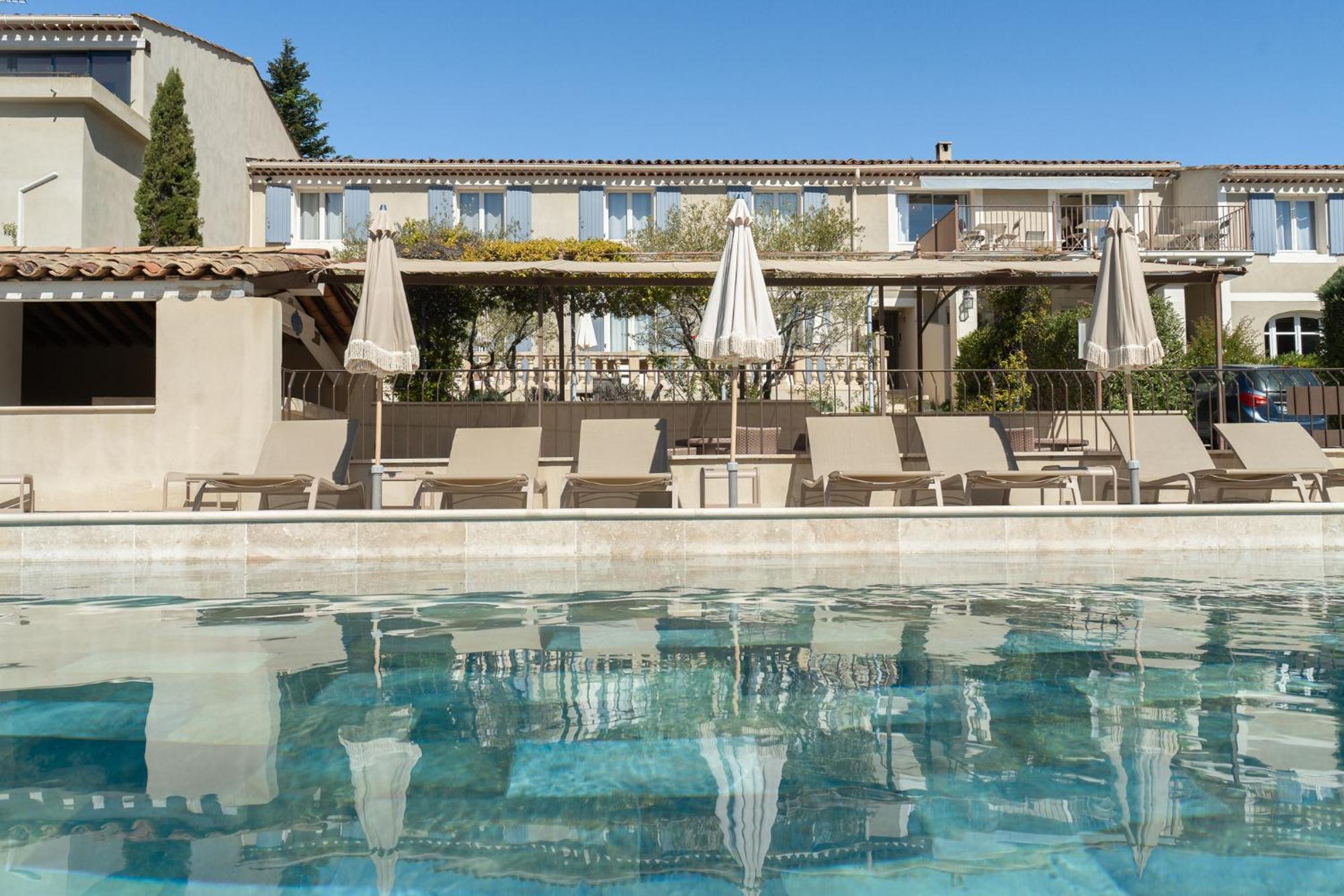 Hotel Le Pre Saint Michel Manosque Exterior photo