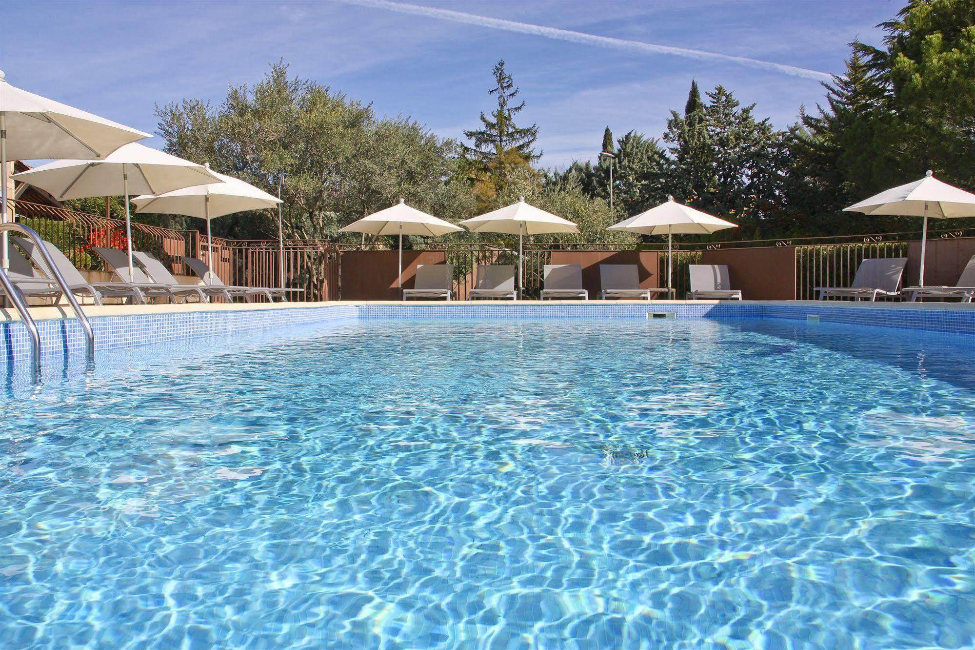 Hotel Le Pre Saint Michel Manosque Exterior photo